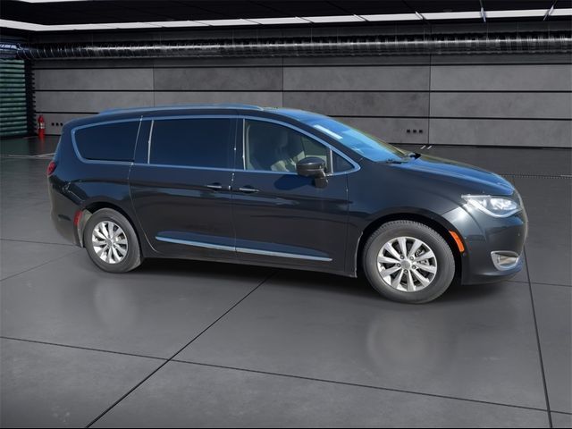 2018 Chrysler Pacifica Touring-L Plus