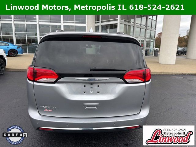 2018 Chrysler Pacifica Touring-L Plus