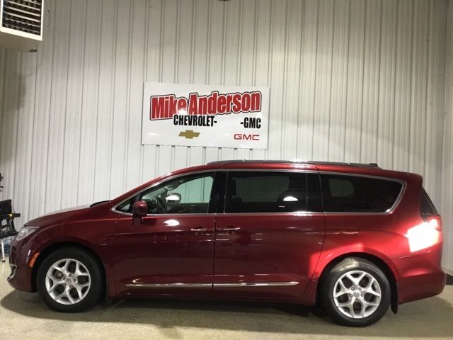 2018 Chrysler Pacifica Touring-L Plus