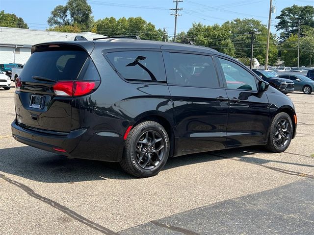 2018 Chrysler Pacifica Touring-L Plus