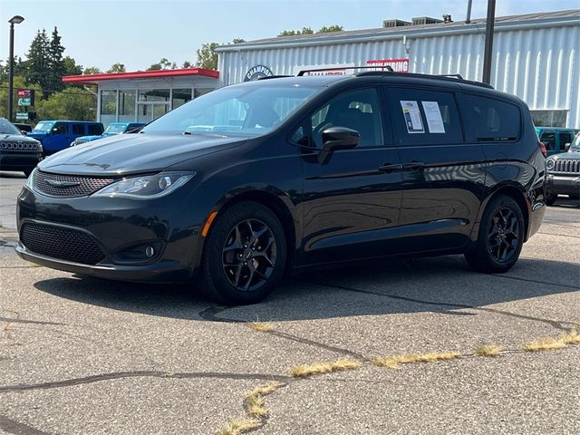 2018 Chrysler Pacifica Touring-L Plus