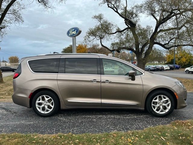 2018 Chrysler Pacifica Touring-L Plus