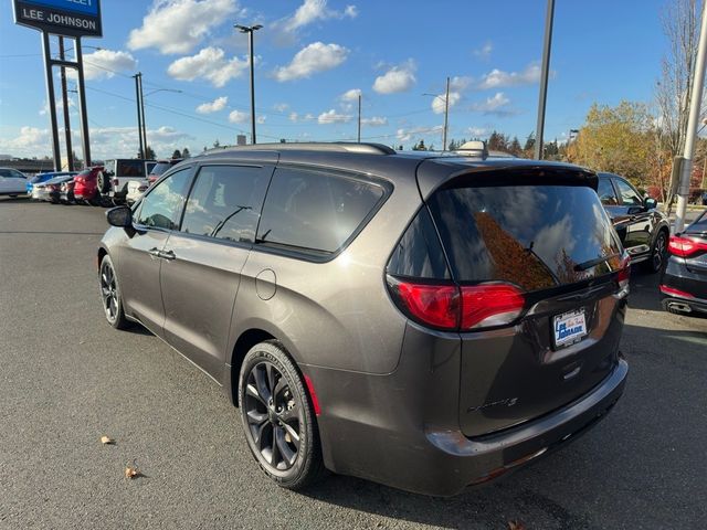 2018 Chrysler Pacifica Touring-L Plus