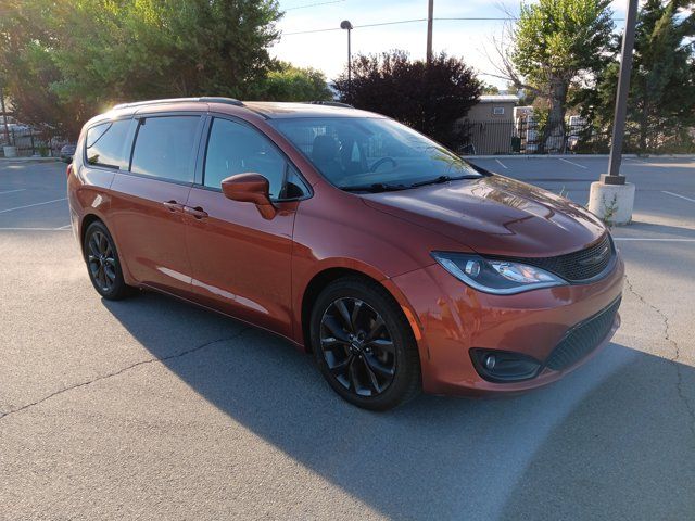 2018 Chrysler Pacifica Touring-L Plus