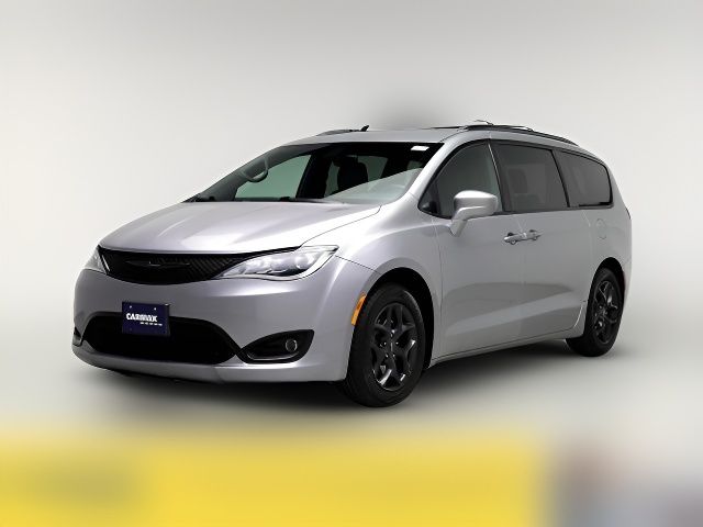 2018 Chrysler Pacifica Touring-L Plus