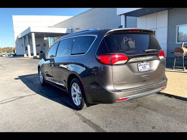 2018 Chrysler Pacifica Touring-L Plus