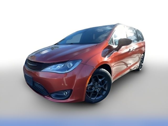 2018 Chrysler Pacifica Touring-L Plus