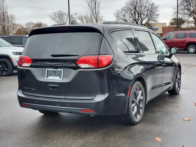 2018 Chrysler Pacifica Touring-L Plus