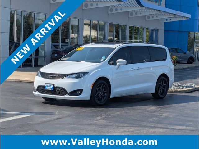 2018 Chrysler Pacifica Touring-L Plus