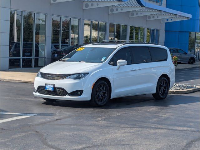 2018 Chrysler Pacifica Touring-L Plus