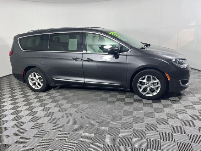 2018 Chrysler Pacifica Touring-L Plus