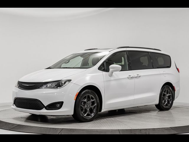 2018 Chrysler Pacifica Touring-L Plus