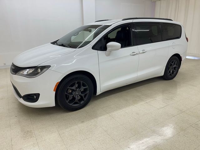 2018 Chrysler Pacifica Touring-L Plus