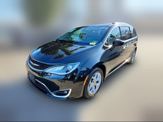 2018 Chrysler Pacifica Touring-L Plus