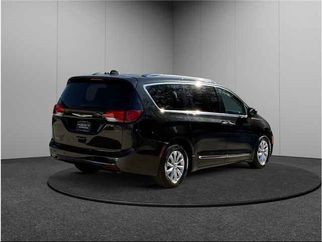 2018 Chrysler Pacifica Touring-L Plus