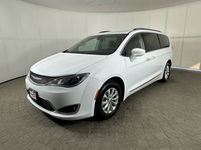 2018 Chrysler Pacifica Touring-L