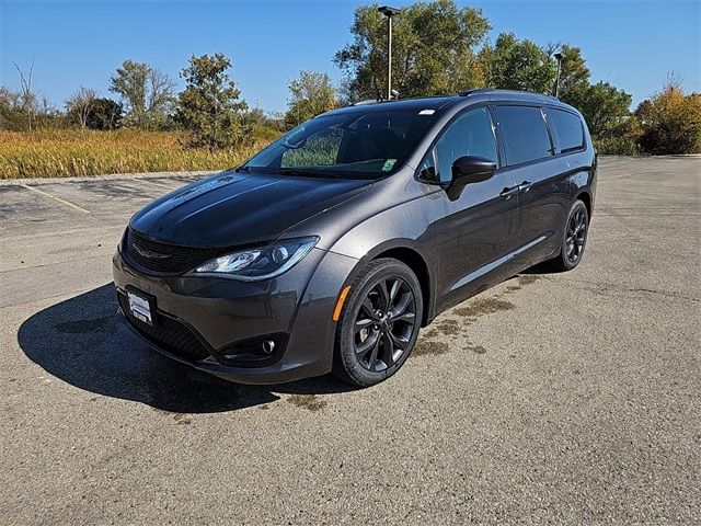 2018 Chrysler Pacifica Touring Plus