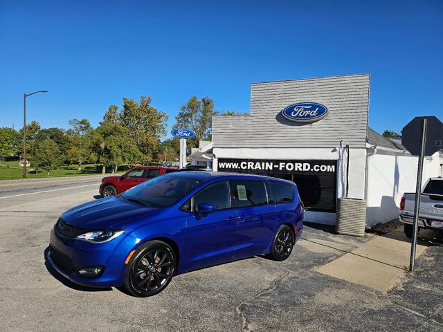 2018 Chrysler Pacifica Touring Plus