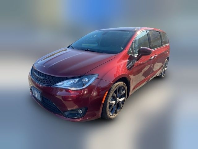 2018 Chrysler Pacifica Touring Plus