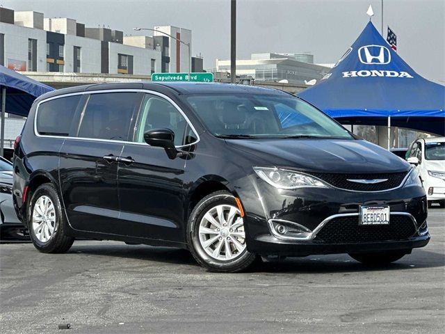 2018 Chrysler Pacifica Touring Plus