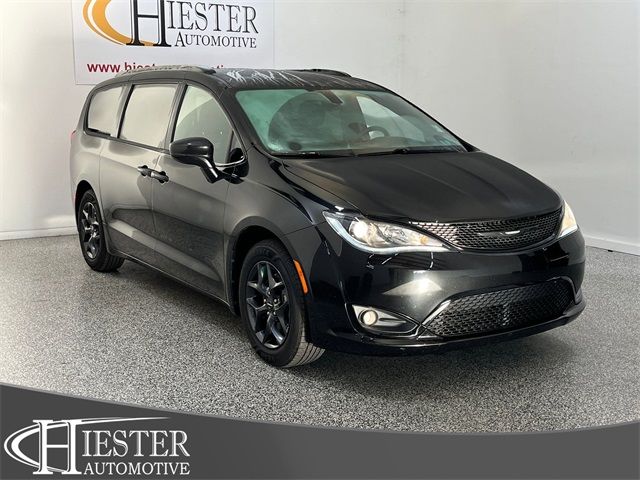 2018 Chrysler Pacifica Touring Plus