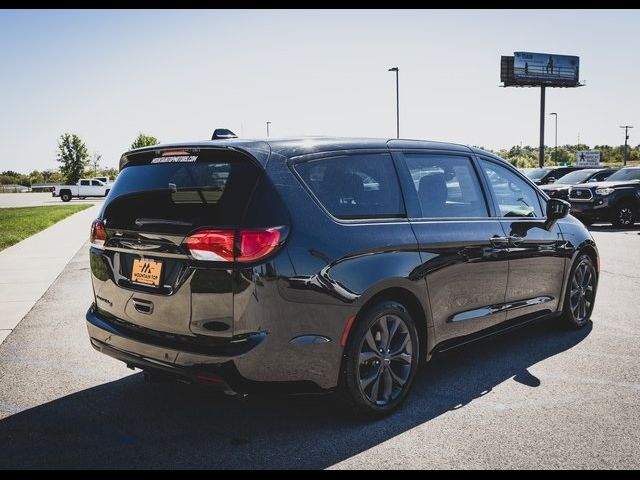 2018 Chrysler Pacifica Touring Plus