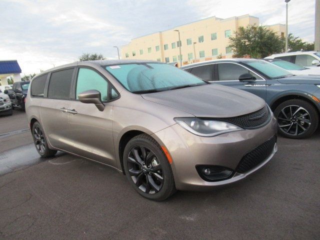 2018 Chrysler Pacifica Touring Plus