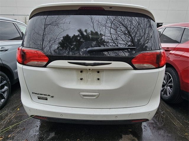 2018 Chrysler Pacifica Touring Plus