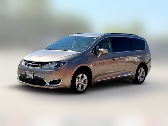 2018 Chrysler Pacifica Hybrid Touring L