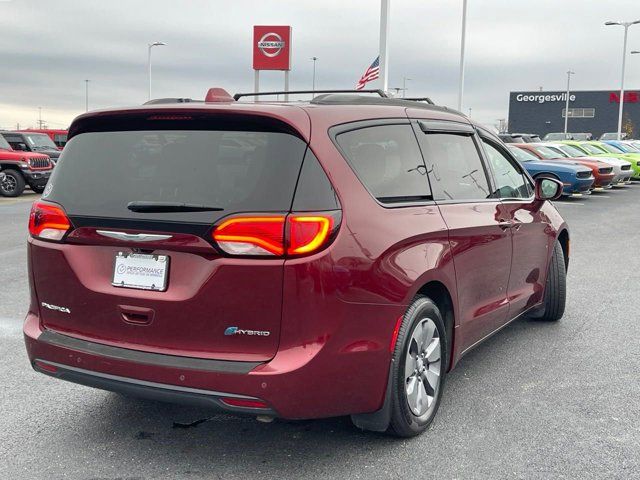 2018 Chrysler Pacifica Hybrid Limited