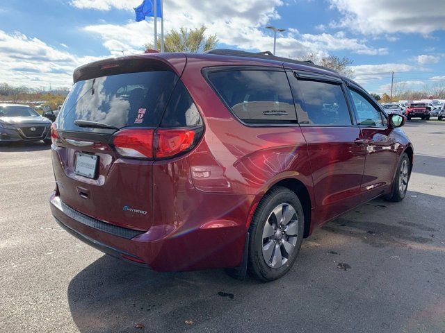 2018 Chrysler Pacifica Hybrid Limited