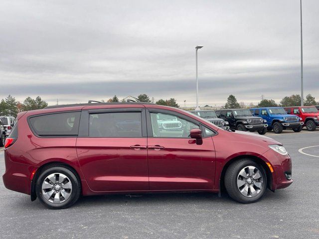 2018 Chrysler Pacifica Hybrid Limited