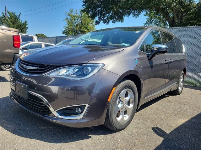 2018 Chrysler Pacifica Hybrid Limited