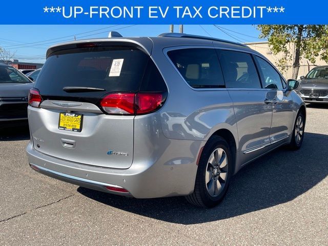 2018 Chrysler Pacifica Hybrid Limited