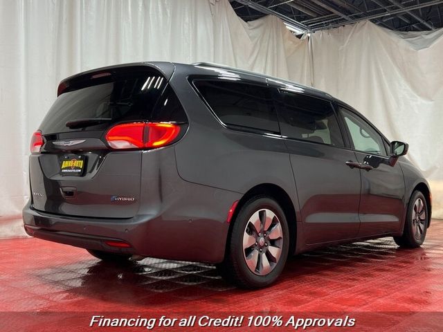 2018 Chrysler Pacifica Hybrid Limited