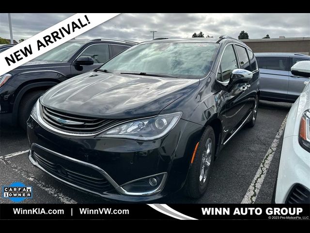 2018 Chrysler Pacifica Hybrid Limited