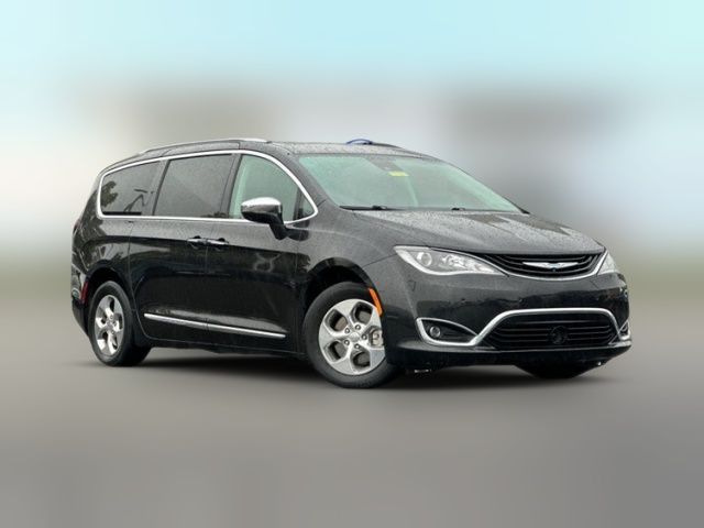 2018 Chrysler Pacifica Hybrid Limited