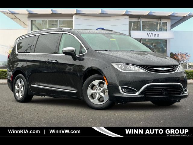 2018 Chrysler Pacifica Hybrid Limited