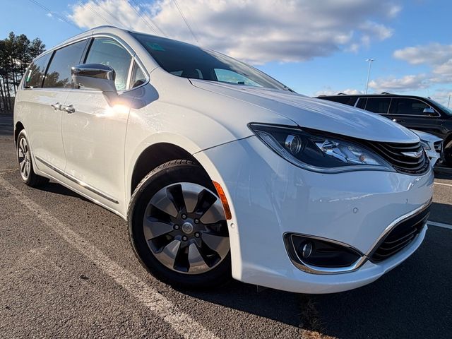 2018 Chrysler Pacifica Hybrid Limited