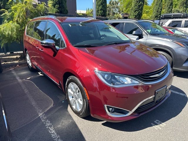 2018 Chrysler Pacifica Hybrid Limited