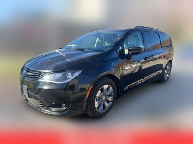 2018 Chrysler Pacifica Hybrid Limited