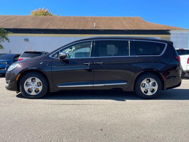 2018 Chrysler Pacifica Hybrid Limited