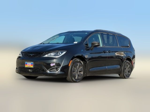 2018 Chrysler Pacifica Hybrid Limited