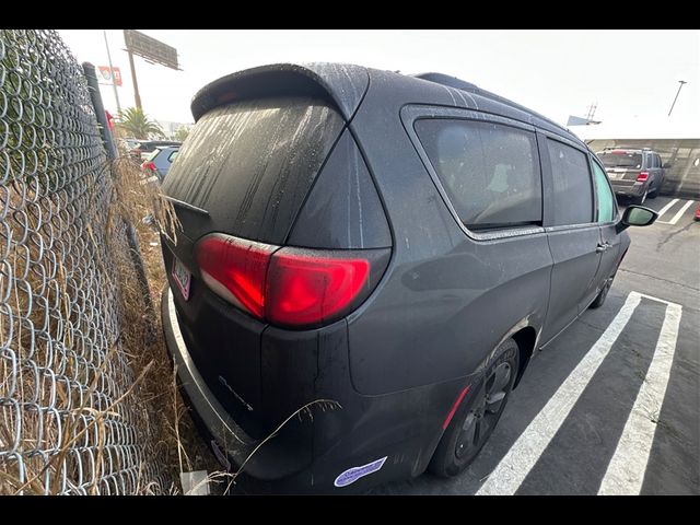 2018 Chrysler Pacifica Hybrid Limited