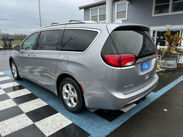 2018 Chrysler Pacifica Hybrid Limited