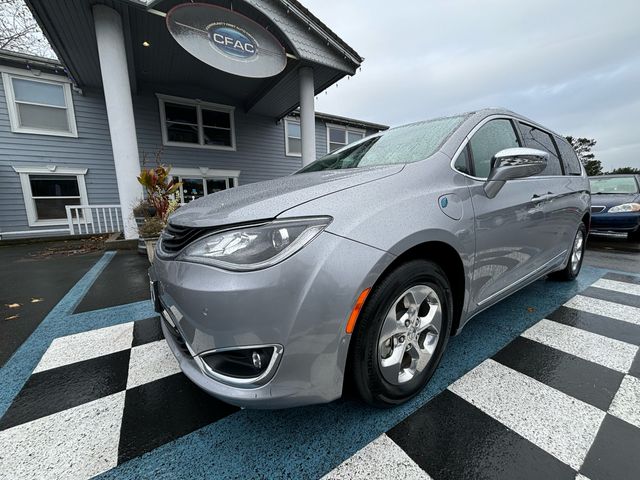 2018 Chrysler Pacifica Hybrid Limited