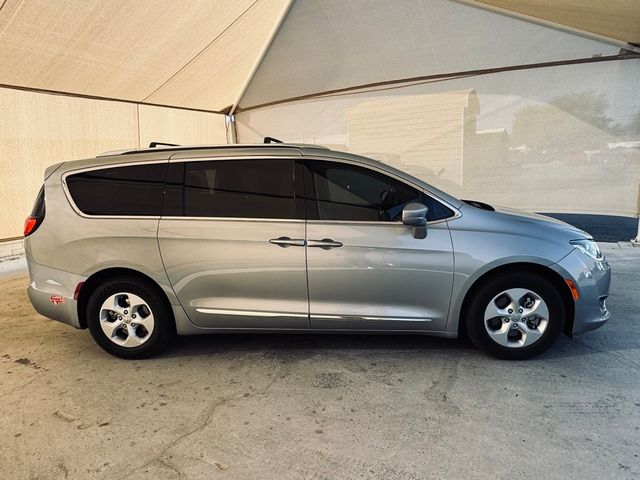 2018 Chrysler Pacifica Hybrid Touring L