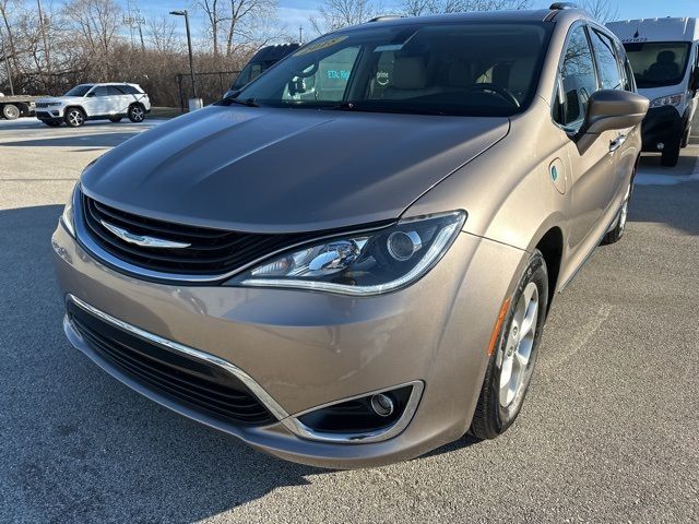 2018 Chrysler Pacifica Hybrid Touring L