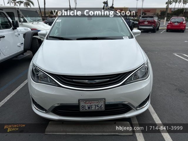 2018 Chrysler Pacifica Hybrid Touring L