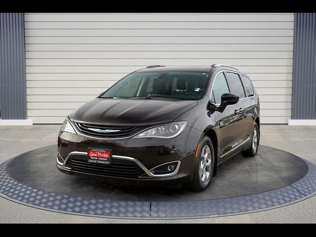 2018 Chrysler Pacifica Hybrid Touring L